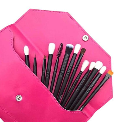 The Girlz Korner Eye Expert 14-Piece Brush Set